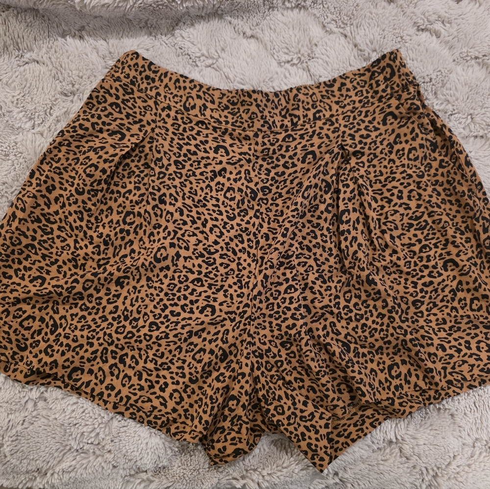 H&M Leopard Print Women's Shorts - Brown and Black